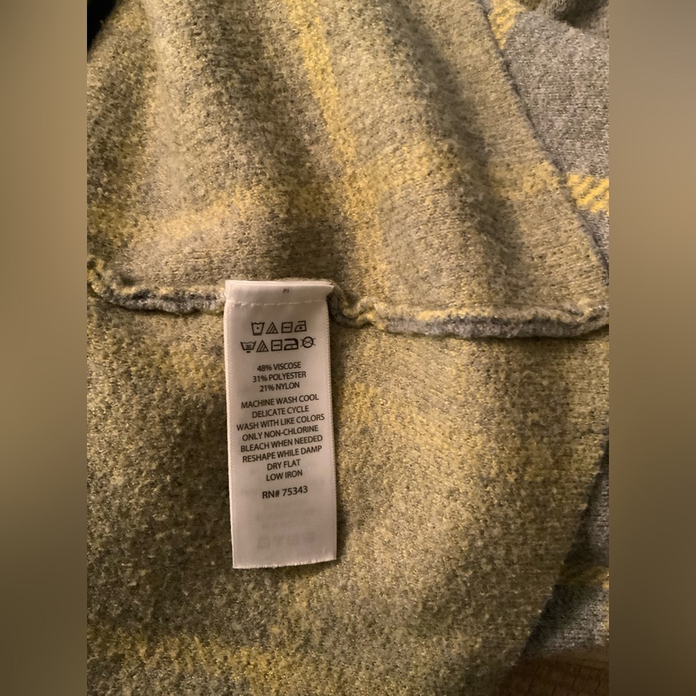 Cynthia Rowley sweater - Picture 4 of 6